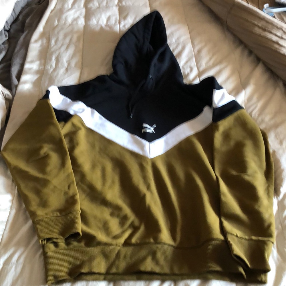 Puma colorblock sweatshirt